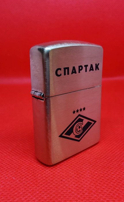 кастомизация зажигалки Zippo гравировкой