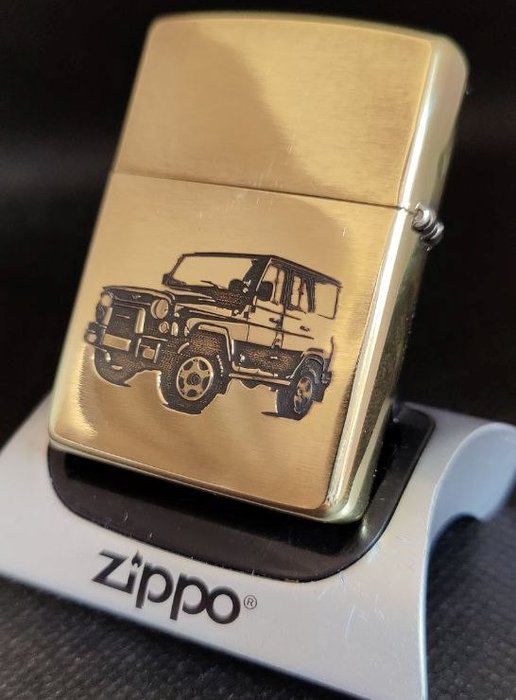 кастомная зажигалка Zippo